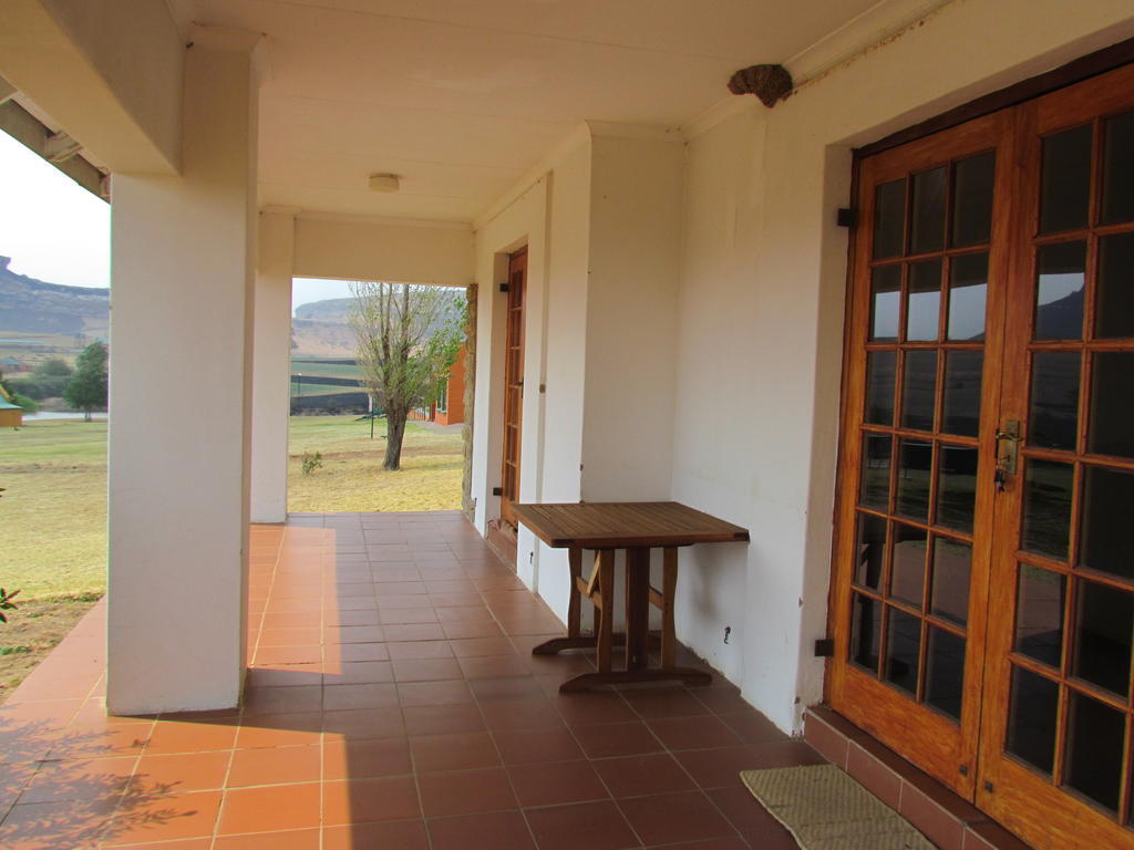 Pumula Guest Farm Villa Fouriesburg Rum bild